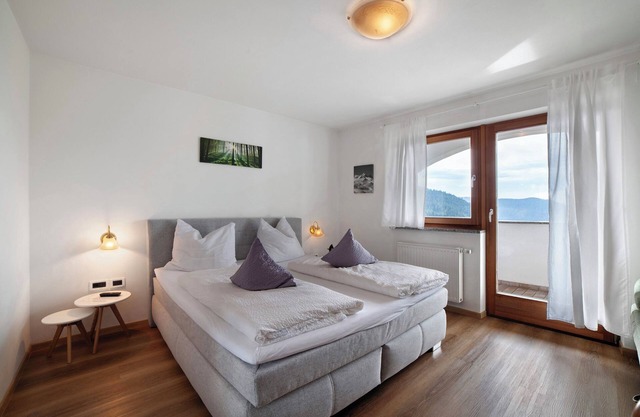 Habitación 'Klausthaler Zimmer 22' con vistas a la montaña, terraza compartida y Wi-Fi