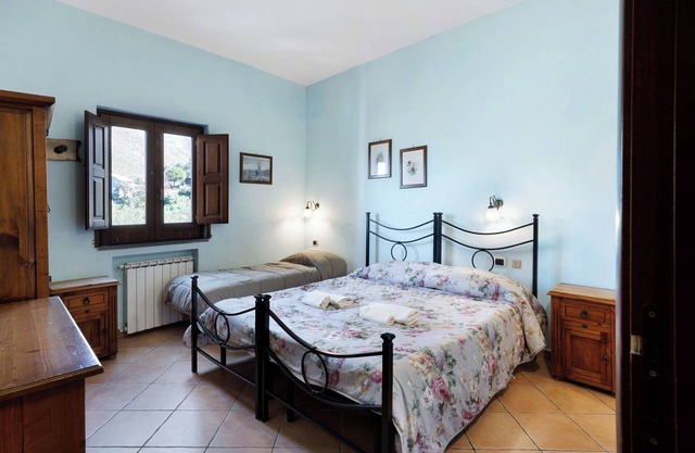 Habitación 'Pompei Con Vista Montagna' con terraza compartida, jardín compartido y Wi-Fi