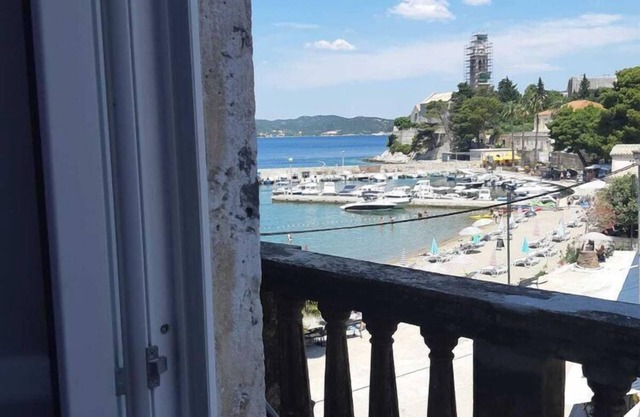 Rooms Milena - Triple Room with External Private Bathroom
