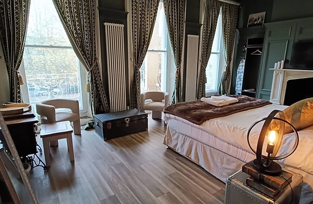 Rooms on The Prom