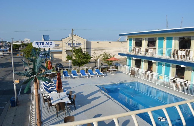 Royal Court Motel