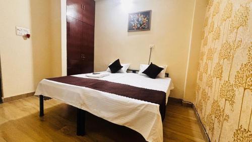 Royal Galaxy Inn
