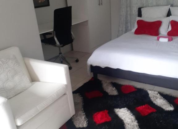 Ruros Guest House