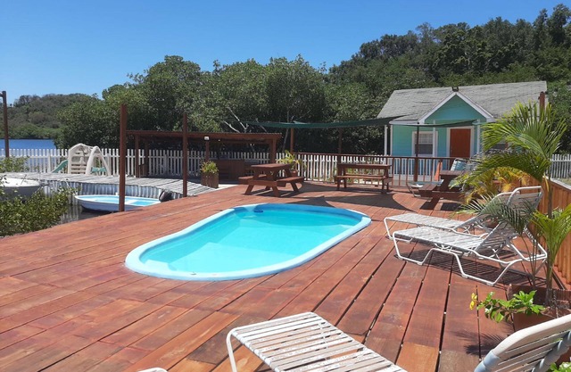 Roatan Sweecret Retreat