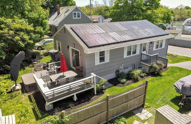 Ryal Side Hideaway Cove: A hidden gem with river views in Beverly.