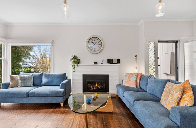 RYE Classic-2 cuadras a la playa, calle tranquila, FOXTEL, chimenea a gas, PERRO AMIGO