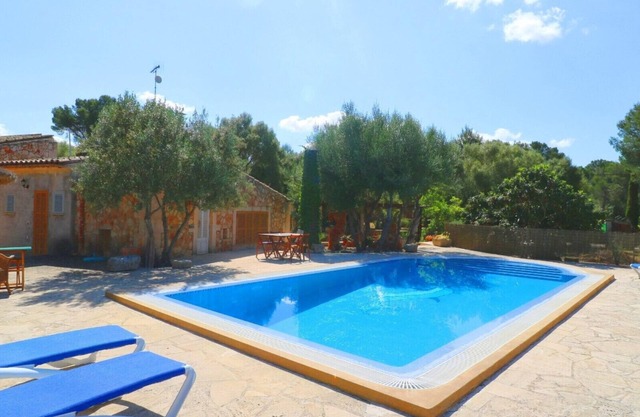 Sa Costa 411 finca r&uacute;stica con piscina privada, terraza, jard&iacute;n y aire acondicionado