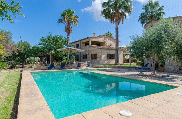 SA RESCLOSA - Gran villa mallorquina con futbolín, billar y piscina privada. WiFi Gratis