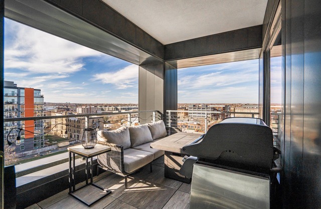 Sable 701 - Luxury Two Story Loft