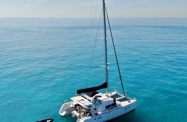 Sailing onboard Catamaran Lagoon 450 Miami & Key Biscayne