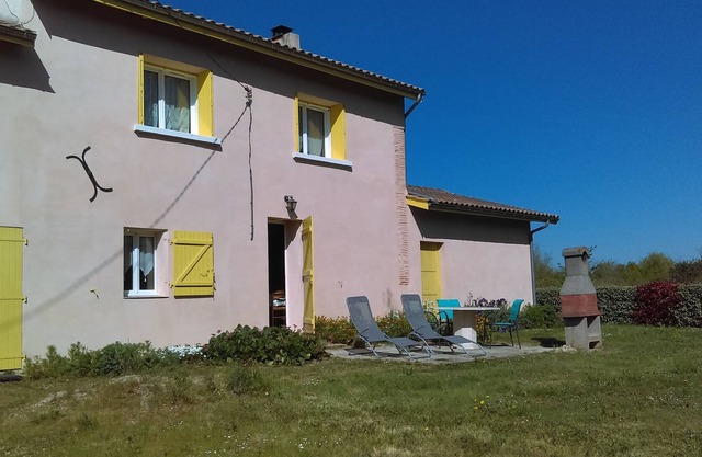 Saint-Pierre-de-Buzet: nueva casa de una sola planta con vistas al viñedo