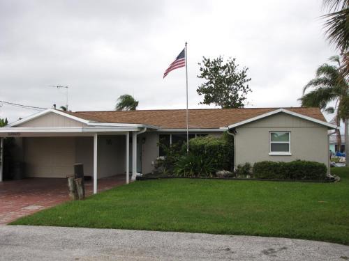 Salt Air Retreat on a Canal with Gulf Access