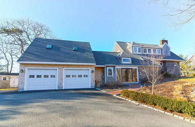 Salt Marsh Cottage: Access to Coffins Beach!