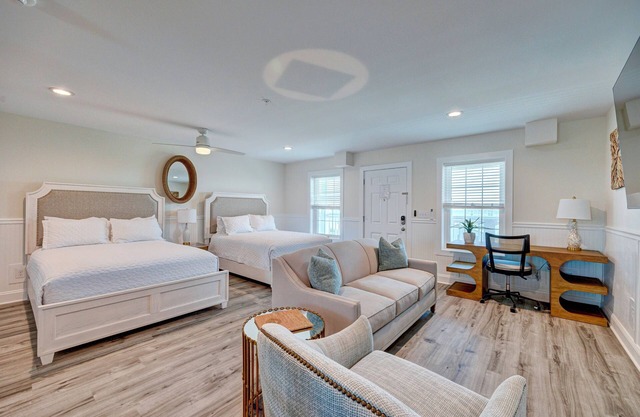 Saltwater Resort Suite 1002