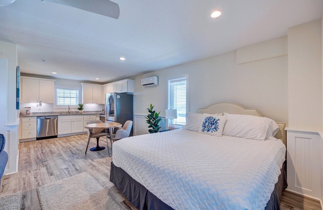 Saltwater Suites, 101 King ADA 1st Floor