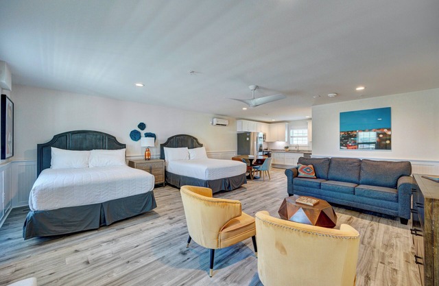 Saltwater Suites, 106 Queen 1st Floor