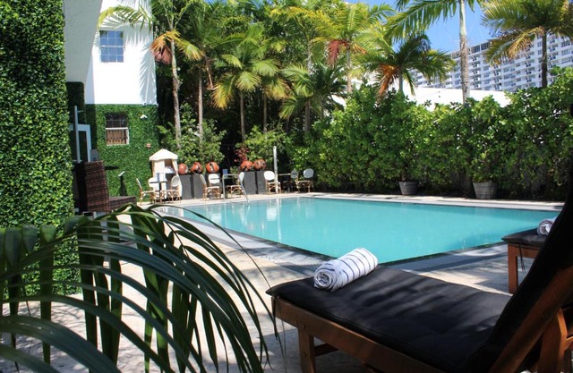 San Juan Hotel Miami Beach