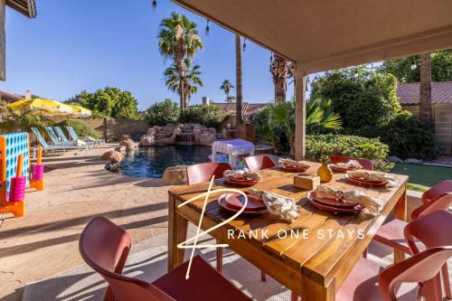 Scottsdale Lagoon With Pool Movie Theater Heated Pool Game Room Golf