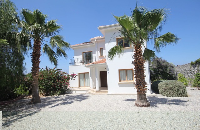 Sea and Mountain View Villa