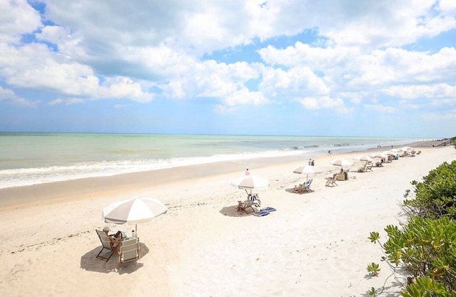 Sea Oaks Tennis Villa near beach, pools, pickleball and tennis courts!!