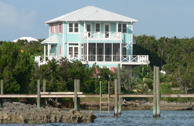 Blacktipcove, en el mar de Abaco con muelle