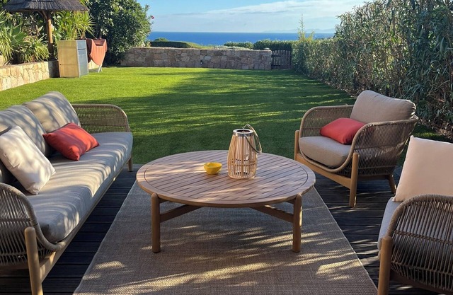 Sea view apartment with garden near Calvi and Ile Rousse