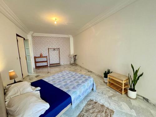 Sea View, Central, 2BR Apt