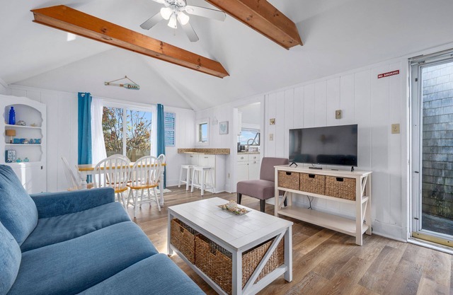Seaside Cottage with Private Beach – Your Hidden Treasure!