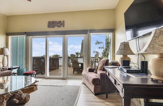 Seaside Pointe by Book That Condo
