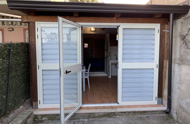 Habitación junto al mar en primera línea de mar a tan solo 50 metros de la playa.