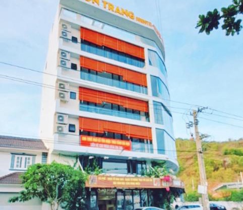 Seaview Son Trang Apartment Hotel