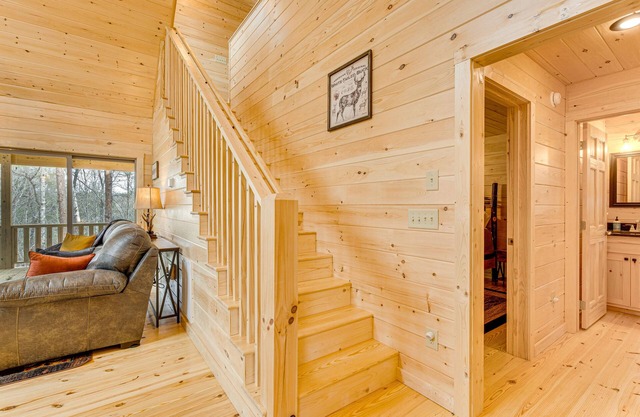 Secluded Murphy Cabin Rental w/ Deck & Fire Pit!