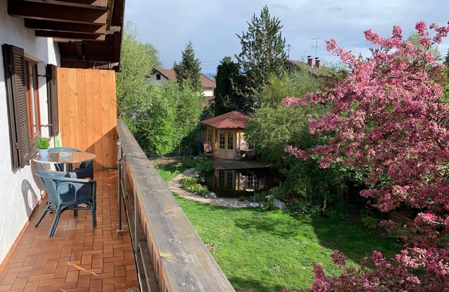 Seenahe apartamento con gran balcón