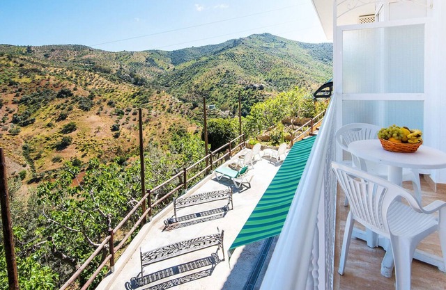 Escapada parejas con sesiones relax privadas incluidas con Jacuzzi-Spa y sauna.
