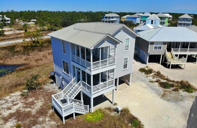 Aug/Sept Just Reduced! Steps to pool, easy beach access