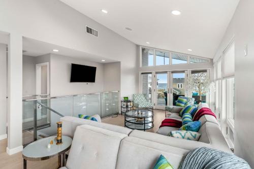 Serendipity Beach Retreat Penthouse and Yoga
