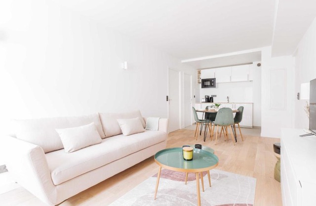 Serene apartment 6P 2BR - Puteaux La Défense