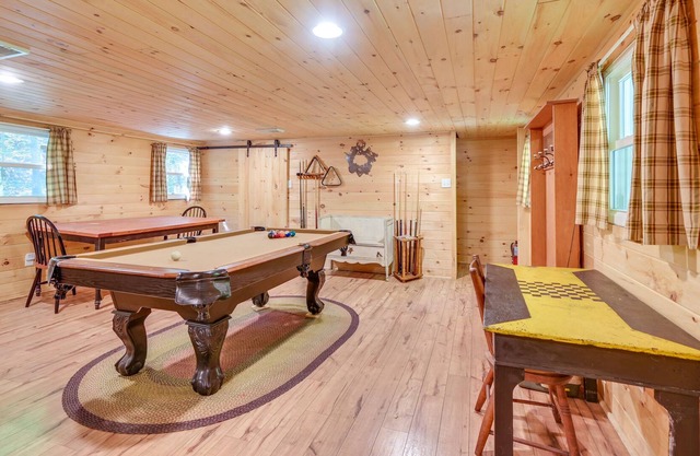 Serene Centre Hall Cabin w/ Stream On-Site!
