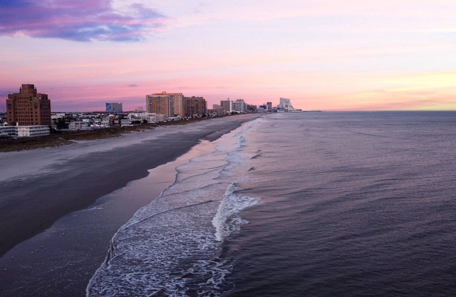 Serenity at the Shore! 2.5 Blocks to Beach, 1/2 Block to Bay!