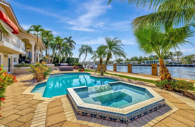 Serenity Villa Water View