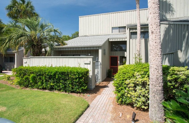 ¡¡Nuevo listado!! Relajante apartamento de 2 dormitorios a pocos pasos de la playa y del Club de Campo Sawgrass