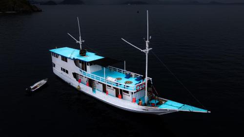Share trip komodo 3Days 2Night
