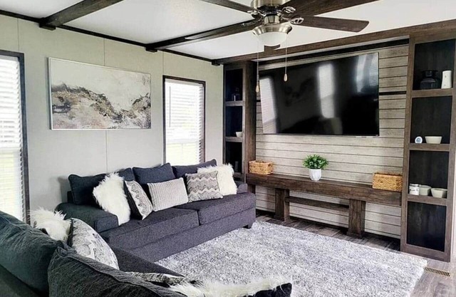 Home away from home in Sheridan less than a mile away from Splashway Water park