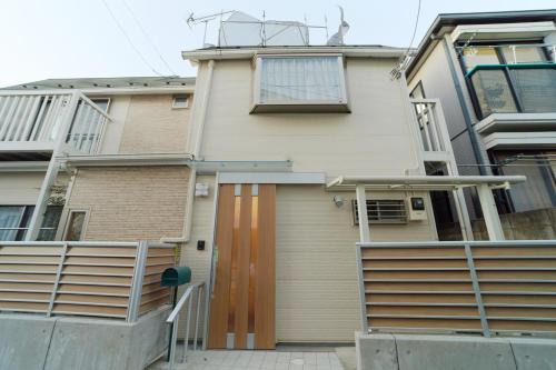 Shinjuku 'Deep Lane' Villa