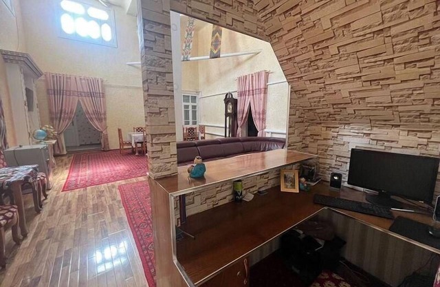 Shodlik Guest House