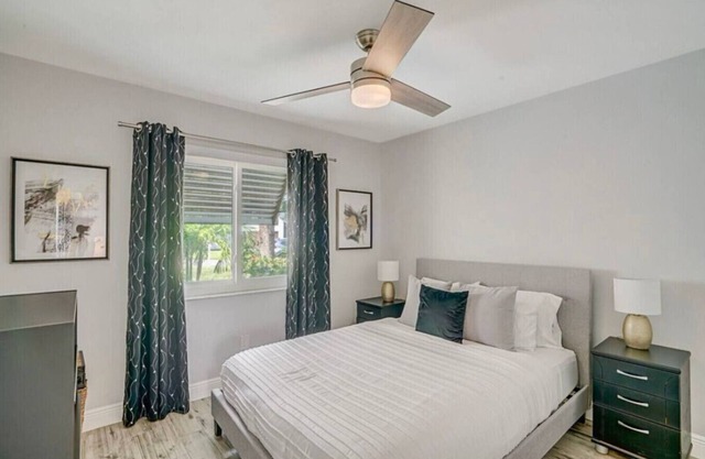 Villa Enfield 3BR 2BA Pool Home near downtown