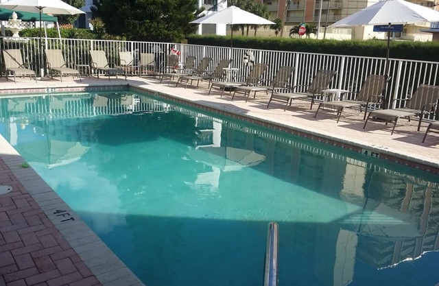 Shores Terrace