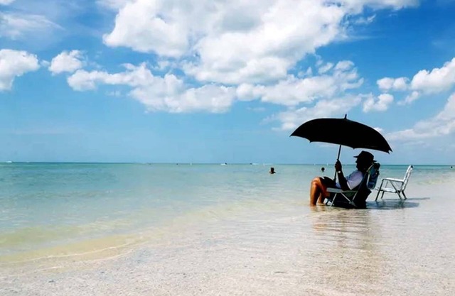 Relax in the South