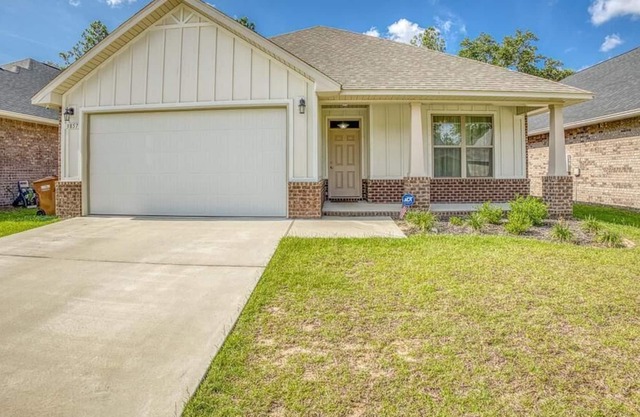 Single Family Home in quiet neighborhood