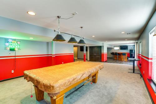 Sip, Soar and Explore Spacious Union Home with Yard